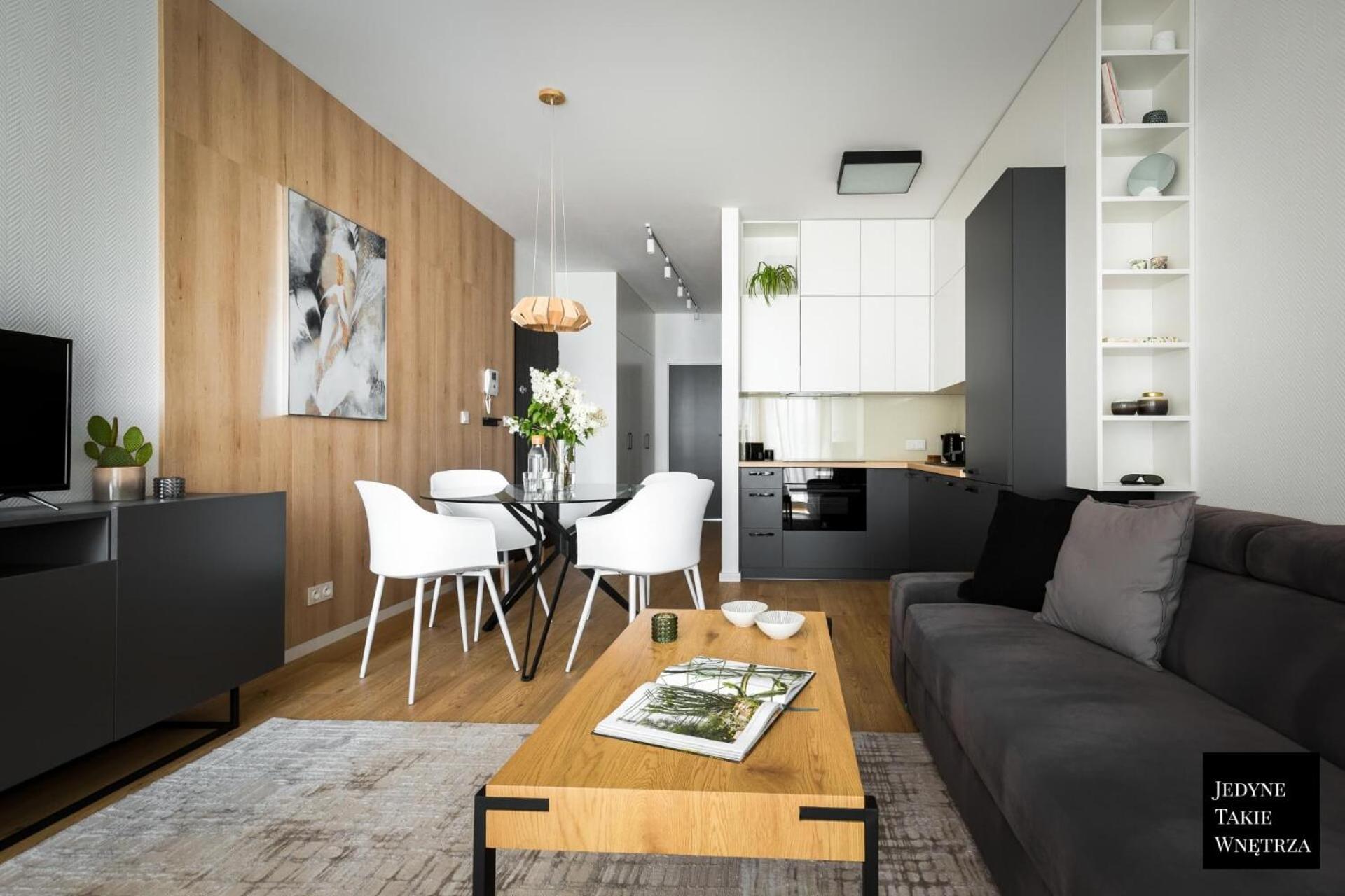 Apartament Cozy Family With Balcony Near Zlote Tarasy *