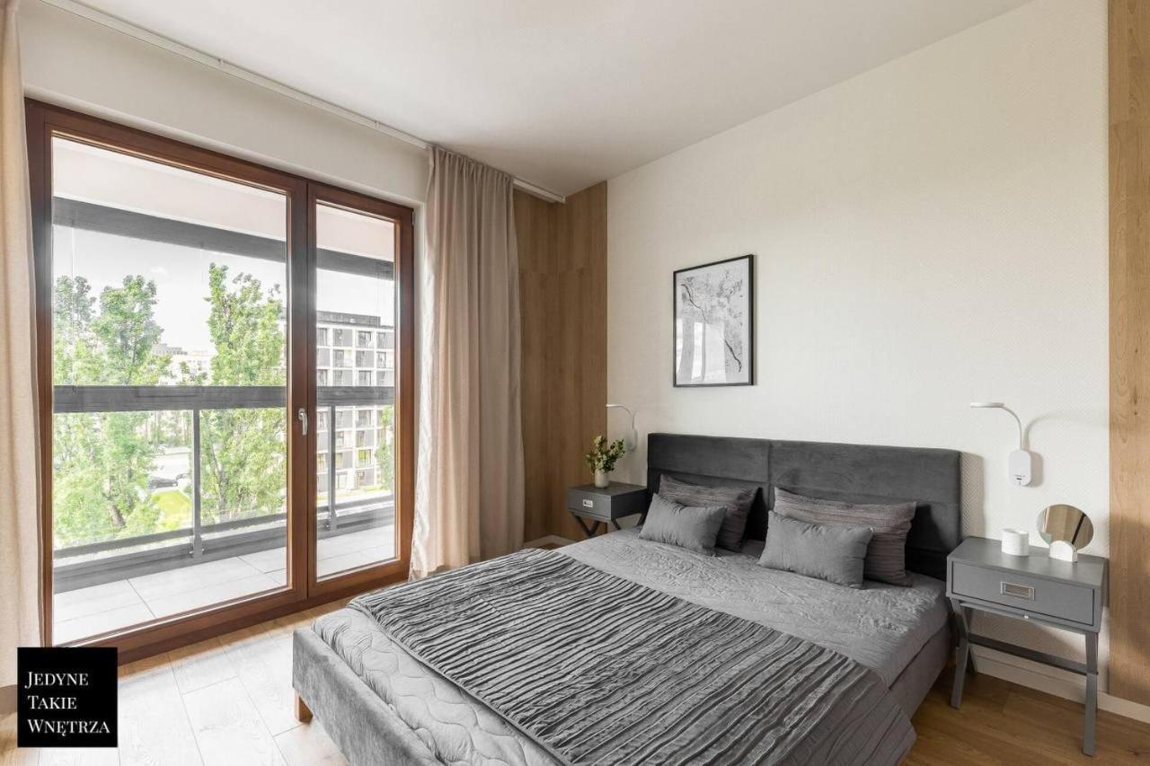 Cozy Family With Balcony Near Zlote Tarasy Warszawa