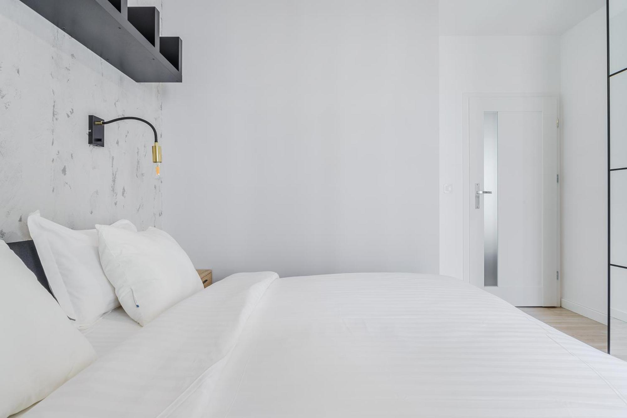 Apartament Cozy Family With Balcony Near Zlote Tarasy