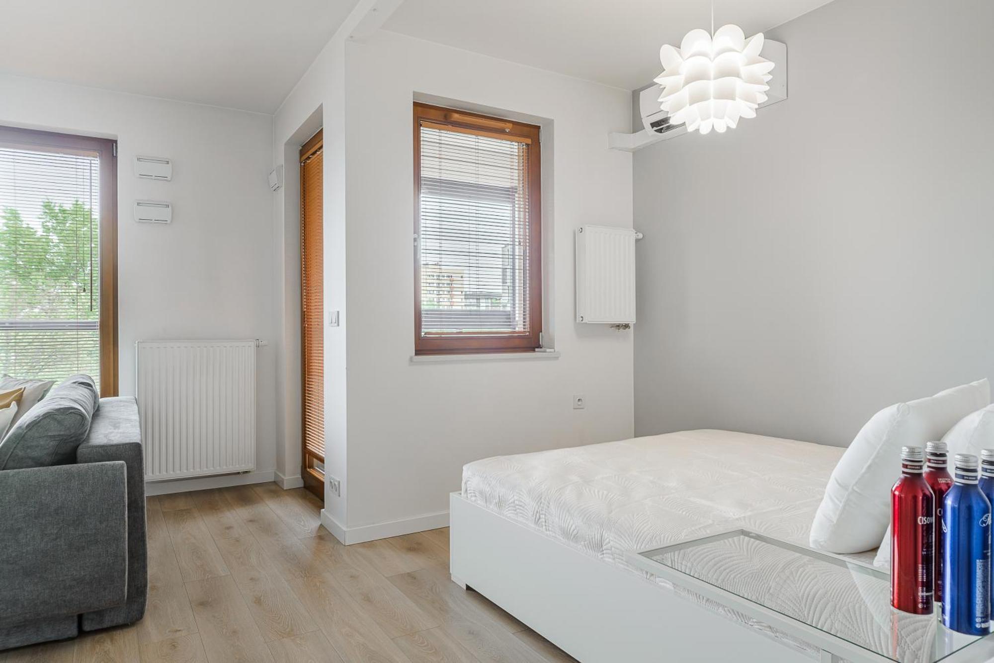 Cozy Family With Balcony Near Zlote Tarasy Butas Warsaw