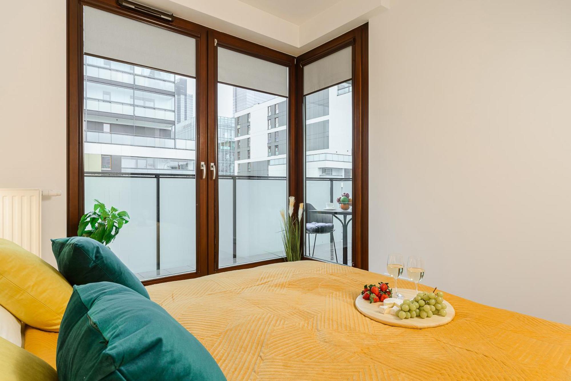 Cozy Family With Balcony Near Zlote Tarasy Butas *